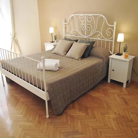 Domus Olimpia Apartman *